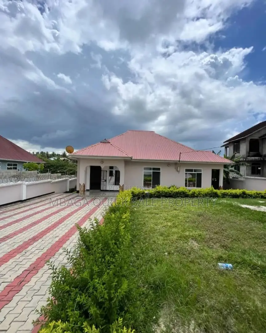 3bdrm House in Salasala Iptl, Mbezi for rent