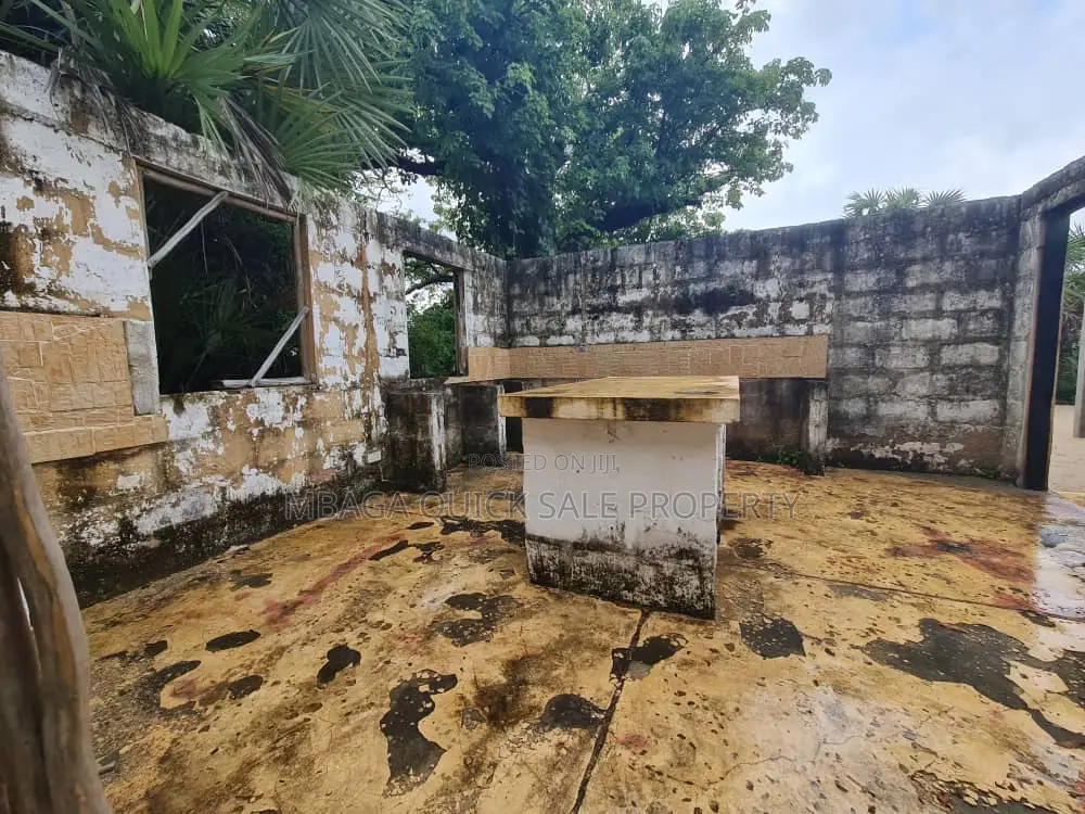 5bdrm House in Kimbiji, Kigamboni for sale