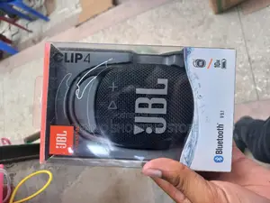 Black JBL Clip 4 Rechargeable
