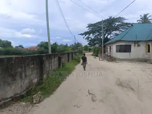 Eneo Zuri Sana Kwa Uwekezaji Linauzwa Ukonga Mombasa