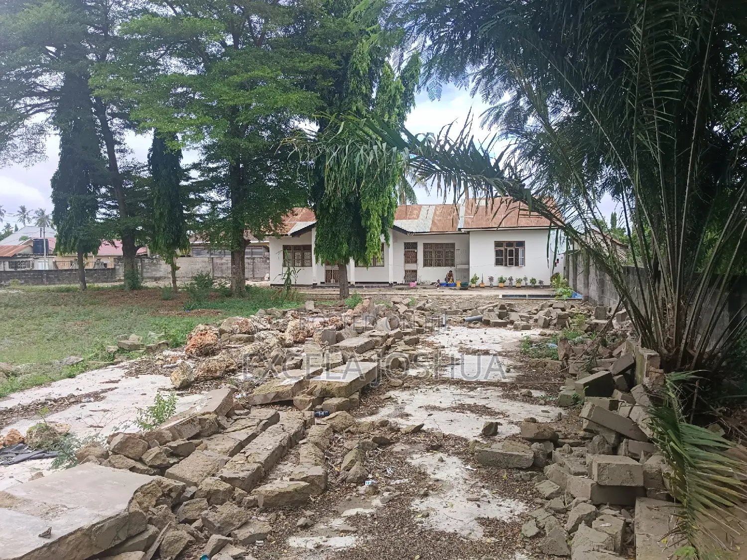 Eneo Zuri Sana Kwa Uwekezaji Linauzwa Ukonga Mombasa