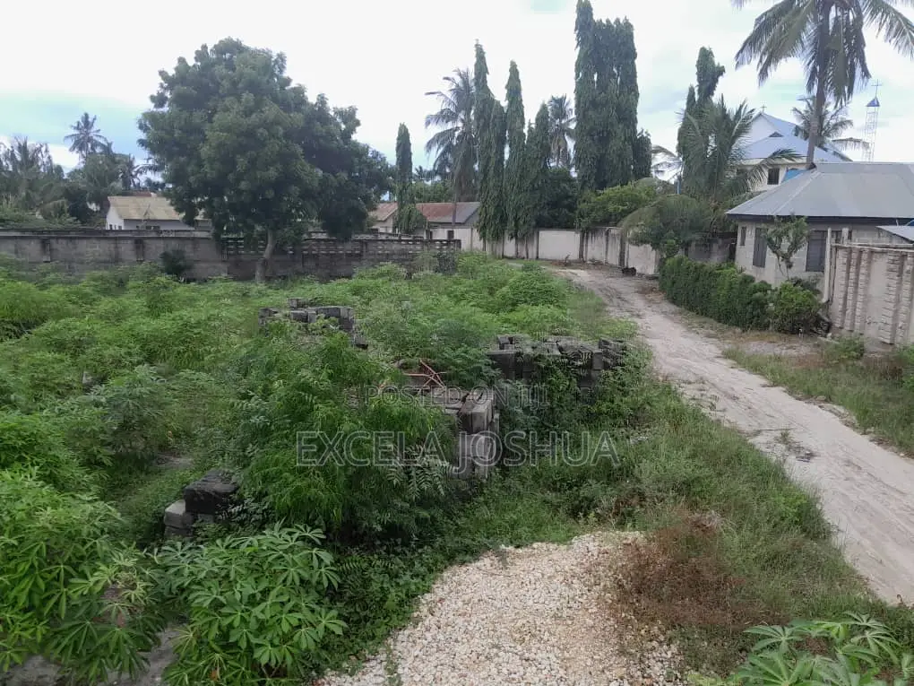 Kiwanja SQM 1028 Kizuri Sana Kinauzwa Boko Basihaya
