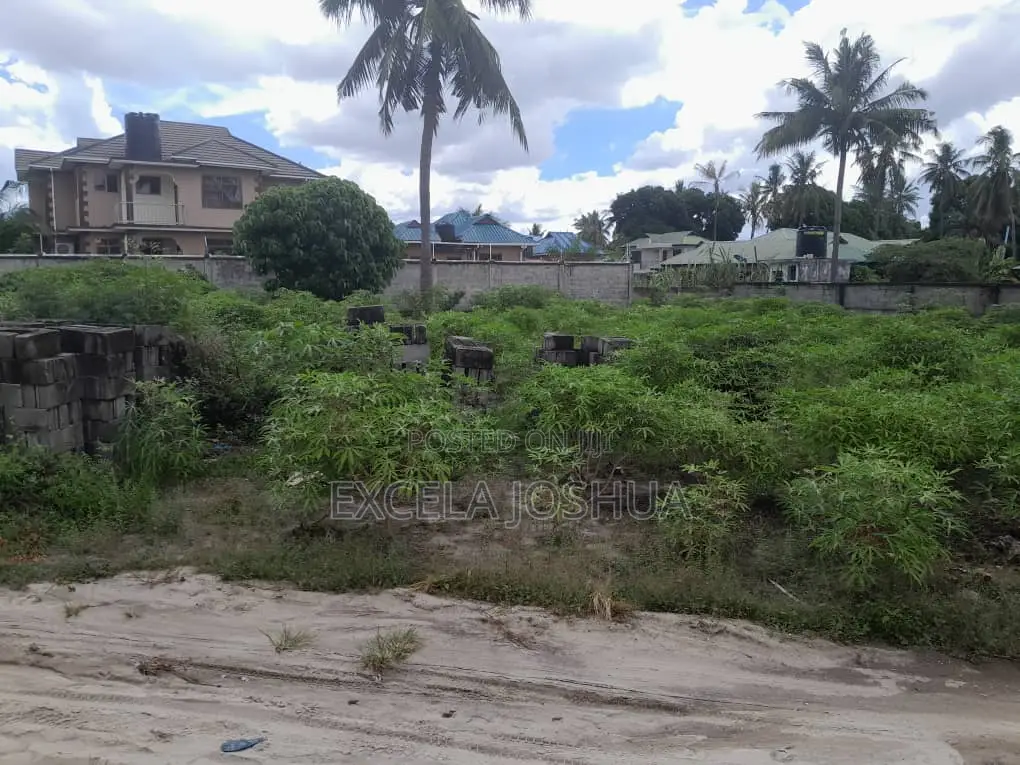 Kiwanja SQM 1028 Kizuri Sana Kinauzwa Boko Basihaya