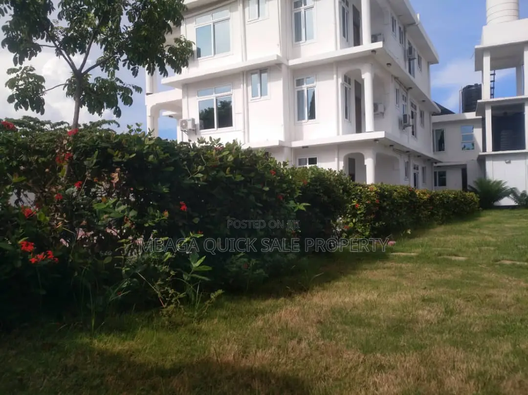 20bdrm House in Salasala, Mbezi for rent