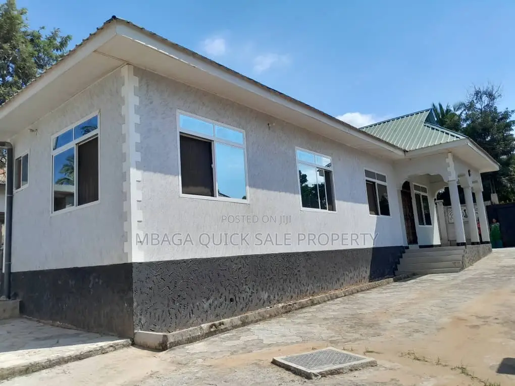 3bdrm House in Mbezi Makabe Msumi for sale