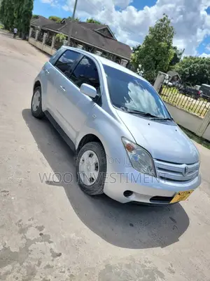 Toyota IST 2006 Silver