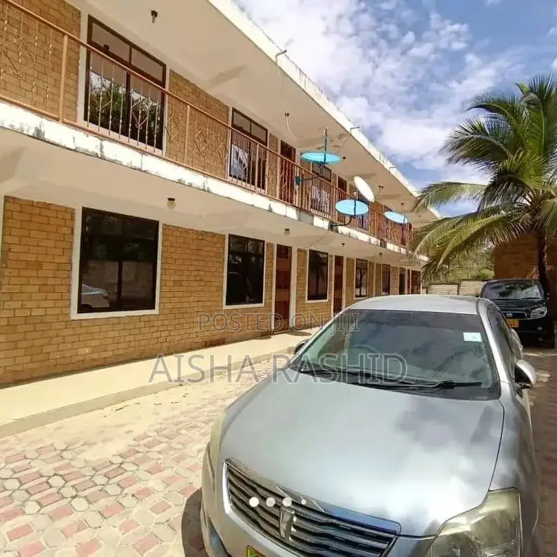 Furnished 2bdrm Apartment in Kimara for rent