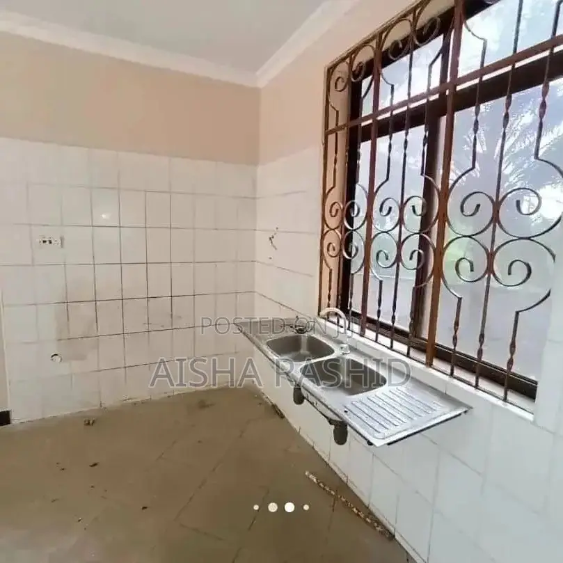 Furnished 2bdrm Apartment in Kimara for rent