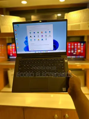 Laptop Dell Latitude 7400 8GB Intel Core I5 SSD 256GB