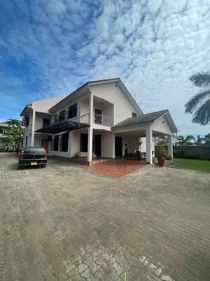 4bdrm House in Ununio Beach, Bunju for sale