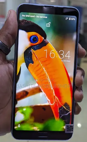 Sharp Aquos R3 128 GB Silver