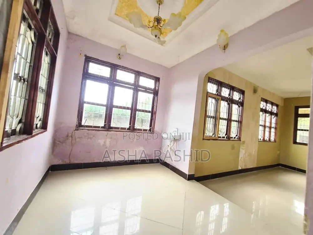 3bdrm Apartment in Kimara for rent