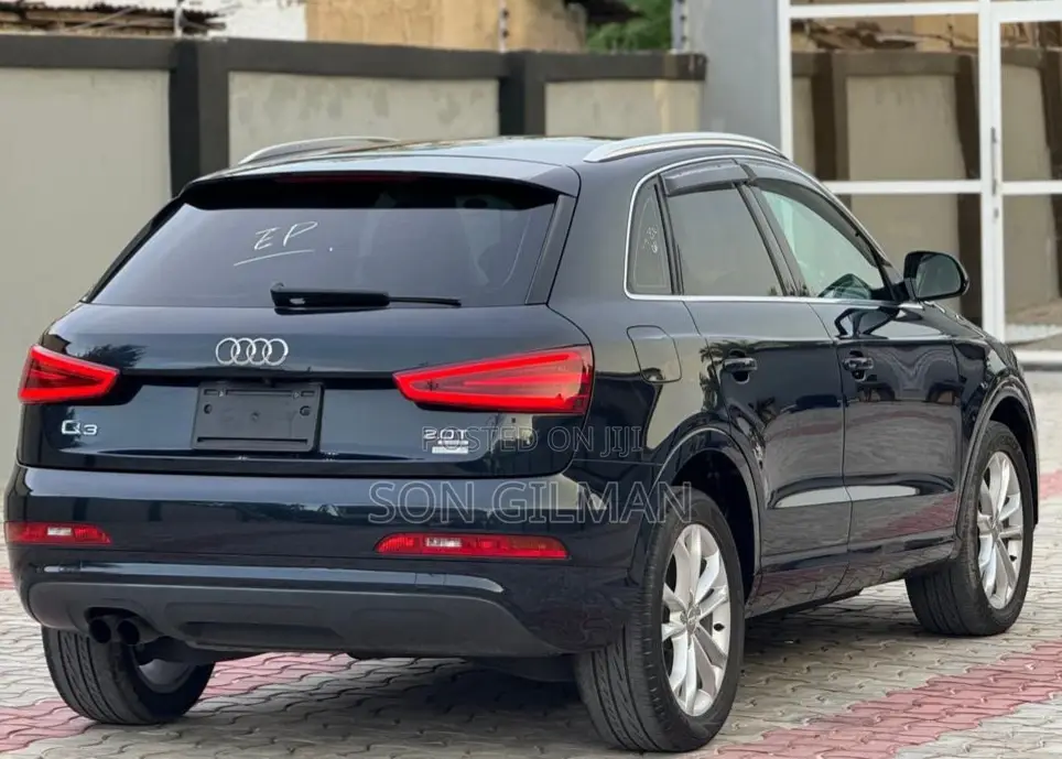 Audi Q3 2014 Blue