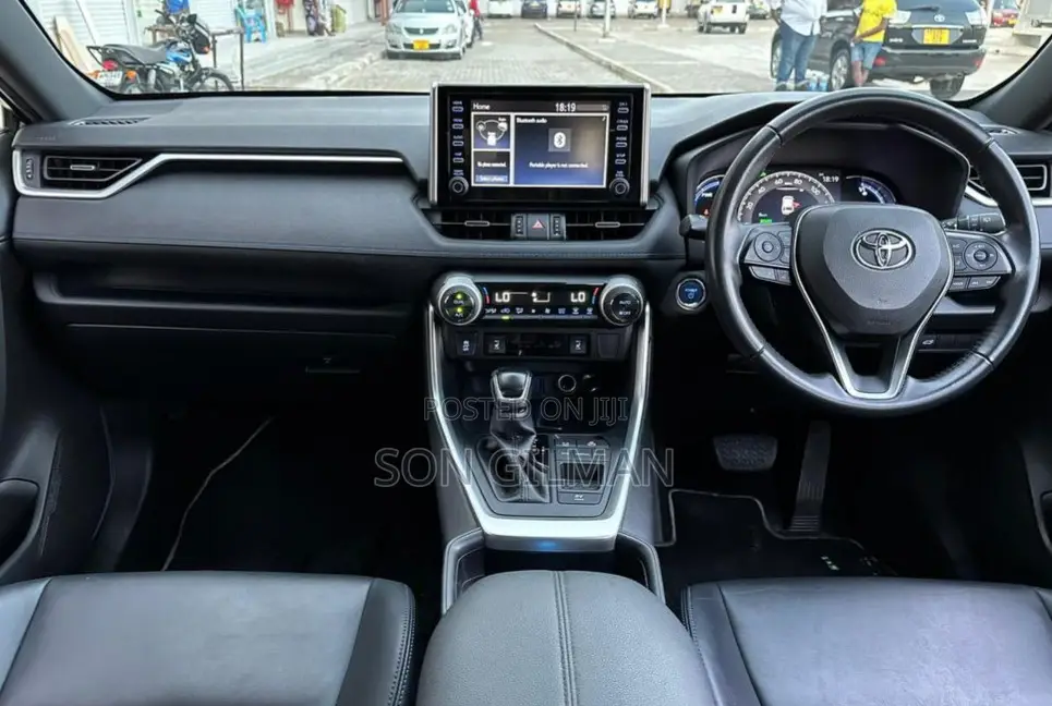 Toyota RAV4 2020 Silver