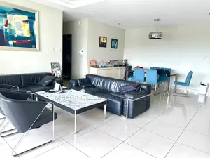 3bdrm Apartment in Upanga for sale
