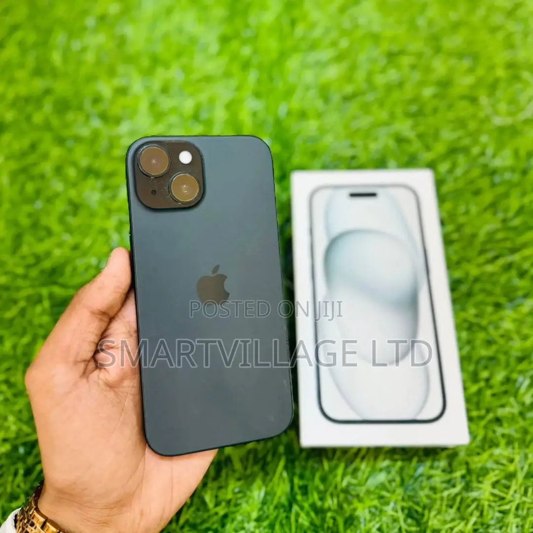 New Apple iPhone 15 128 GB Black