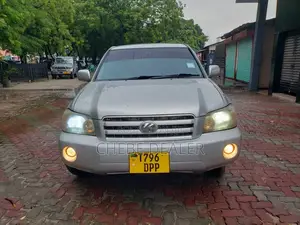 Toyota Kluger 2005 Silver