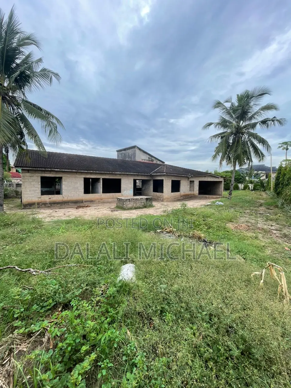 Plot for Sale in Mbezibeach.!!