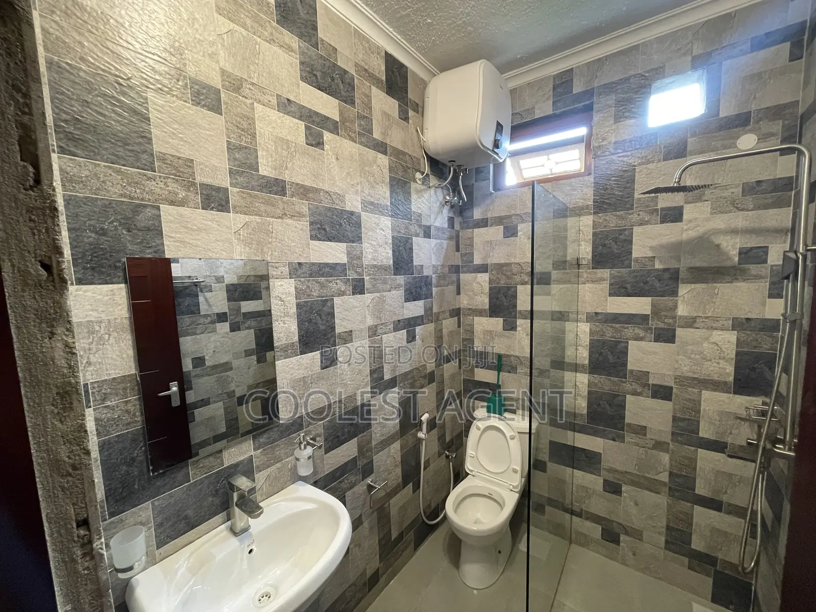 Furnished 2bdrm Apartment in Mbezibeach, Kinondoni for rent
