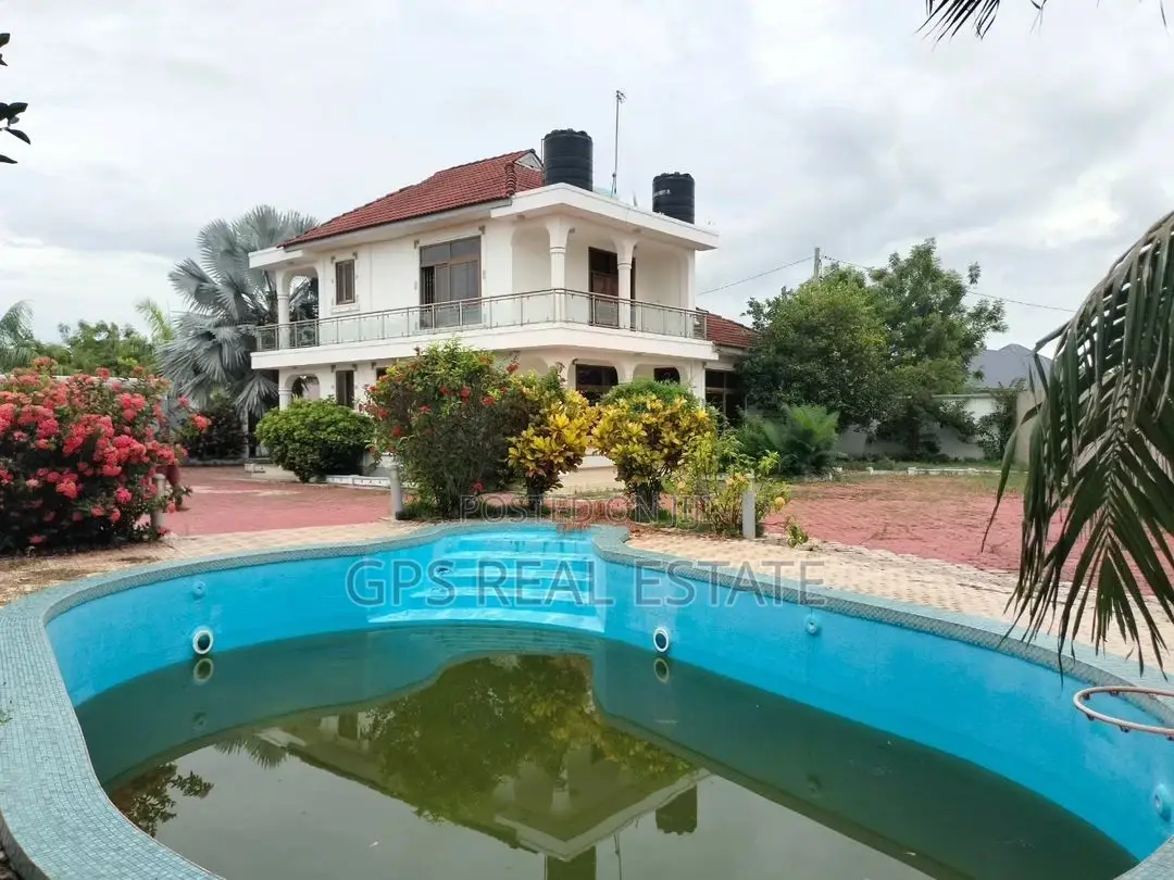 4bdrm House in Ununio Beach, Kinondoni for sale