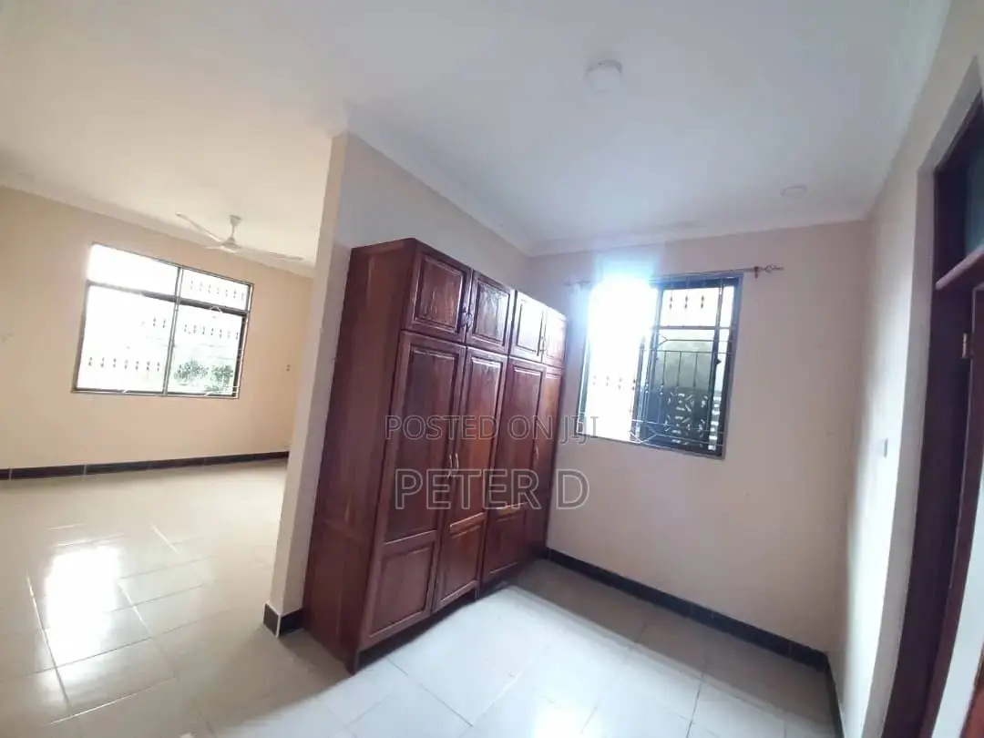 4bdrm Apartment in Kimara for rent