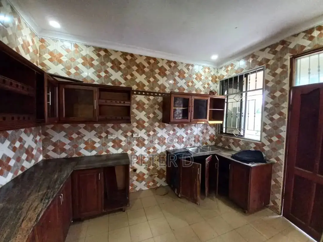 4bdrm Apartment in Kimara for rent