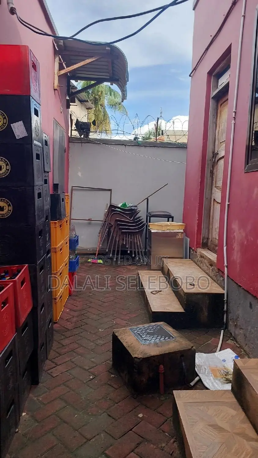 Bar Full Furniture Inatizama Lami at Boko