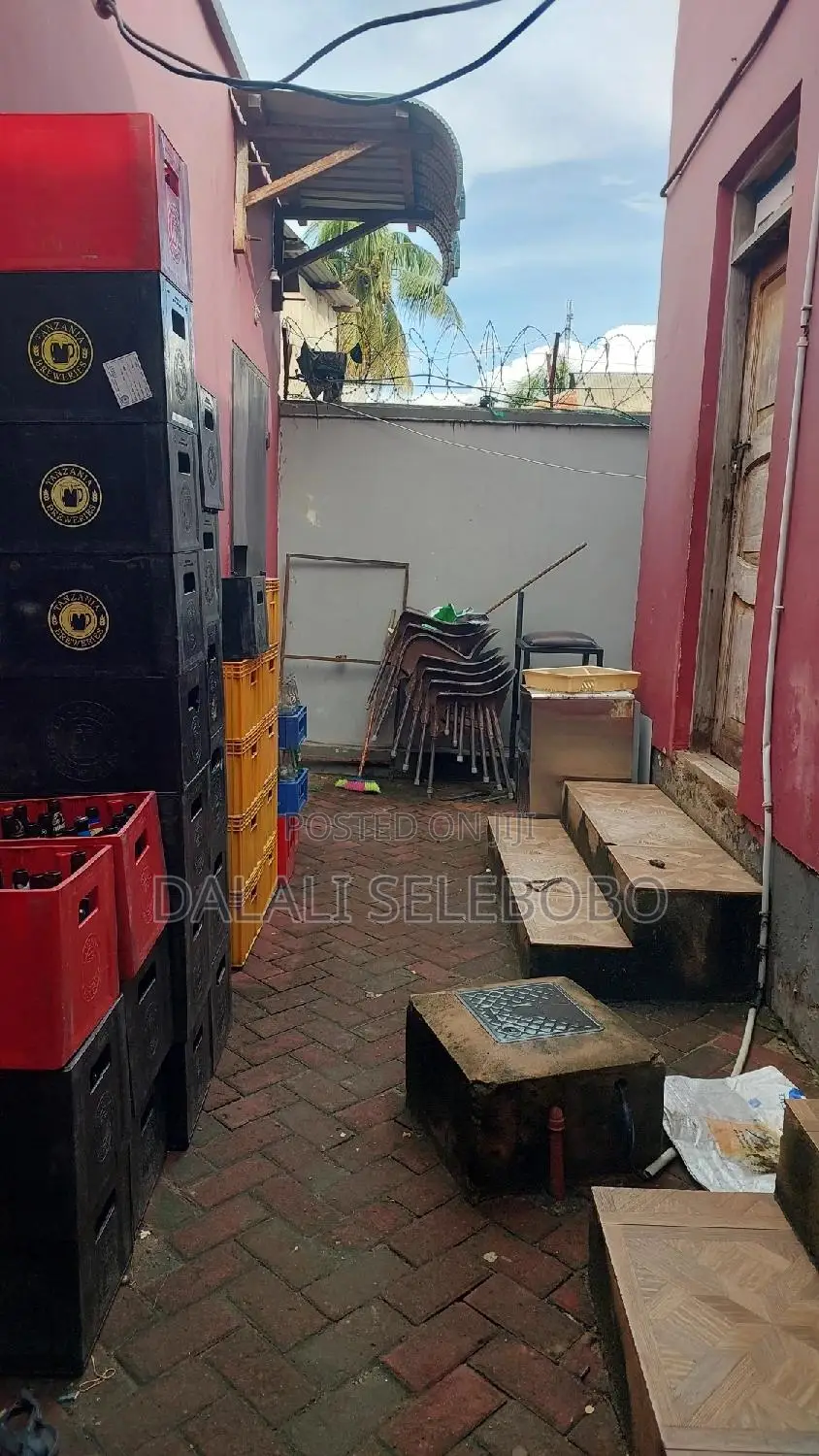 Bar Full Furniture Inatizama Lami at Boko