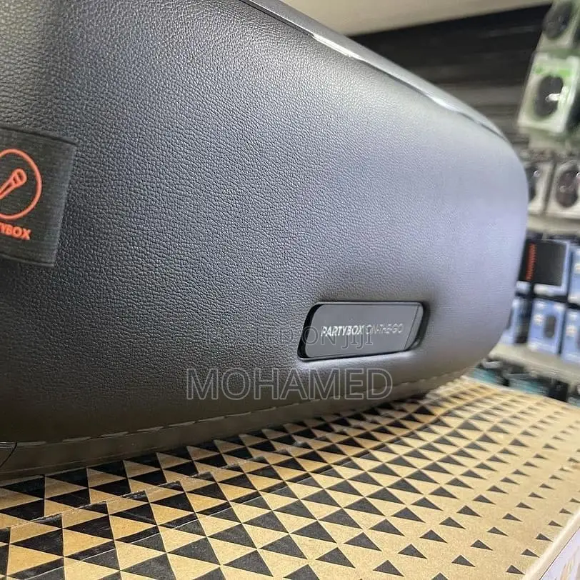 JBL Partybox on the Go