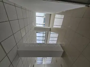 Office Space Flow5 at Makumbusho