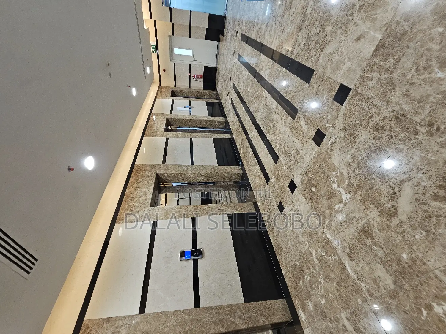 Office Space Flow5 at Makumbusho