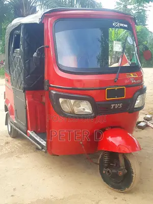 TVS Apache 160 4V 2022 Red