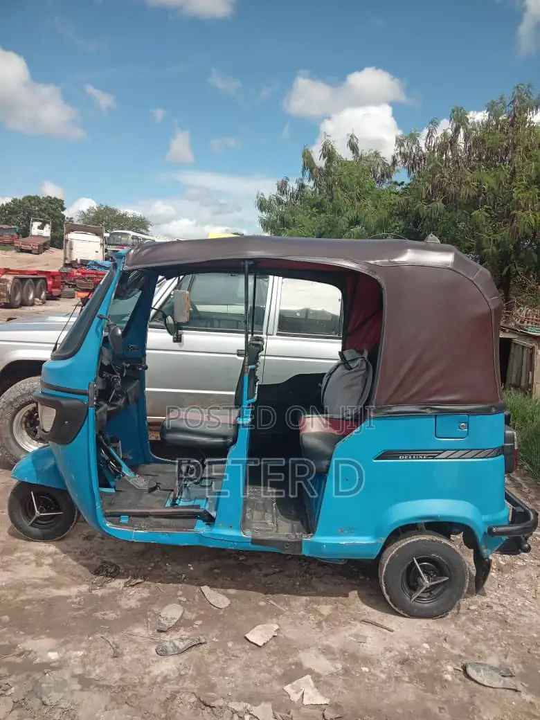 TVS Neo NX 2023 Blue