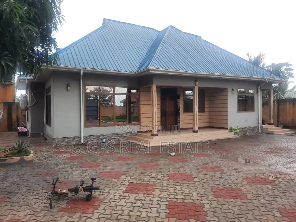 3bdrm House in Tuangoma, Kigamboni for sale