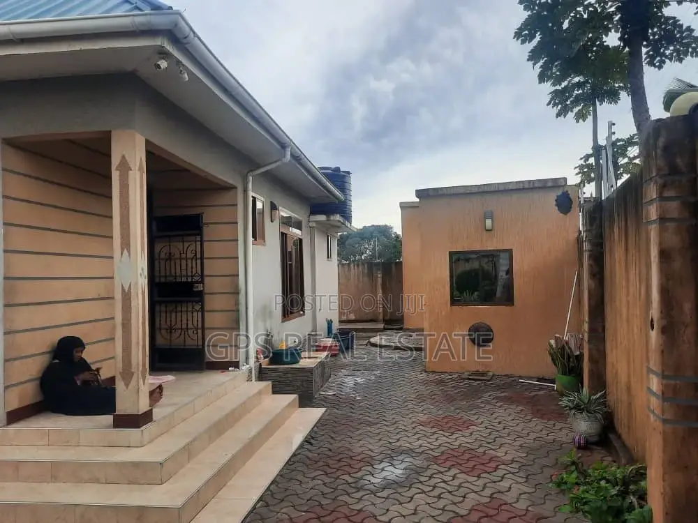 3bdrm House in Tuangoma, Kigamboni for sale