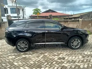 Toyota Harrier 2.0 2014 Blue