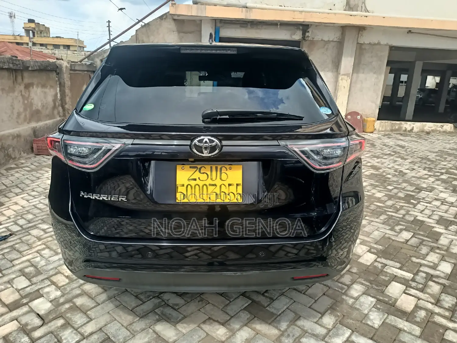 Toyota Harrier 2.0 2014 Blue