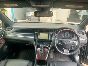 Toyota Harrier 2.5 Hybrid 4WD 2014 Black