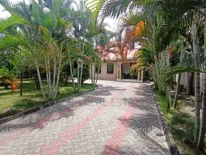 4bdrm House in Vikindu Soweto, Temeke for sale