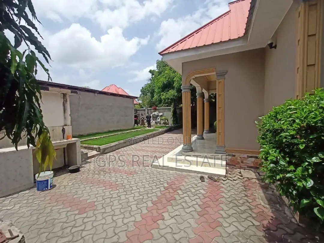 4bdrm House in Vikindu Soweto, Temeke for sale