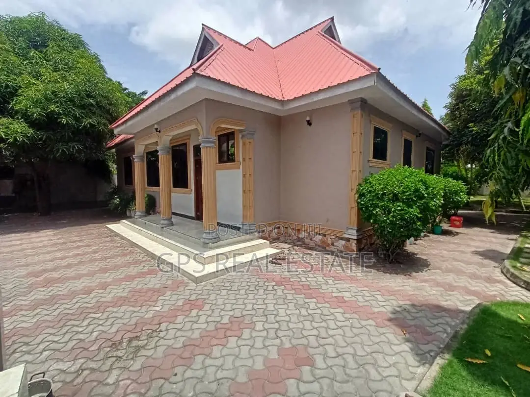 4bdrm House in Vikindu Soweto, Temeke for sale