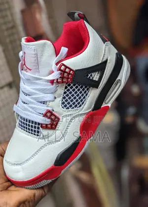 Kids Sneakers Jordan4 White