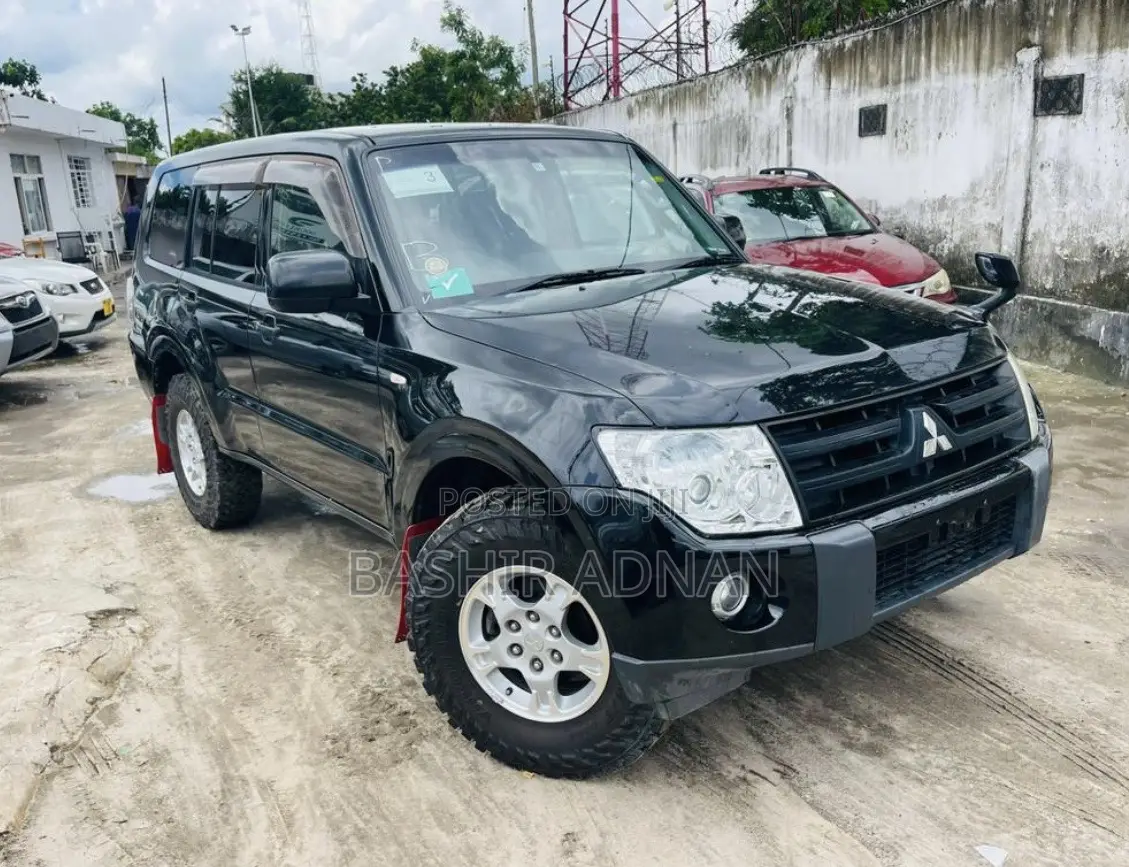 Mitsubishi Pajero 2007 Silver