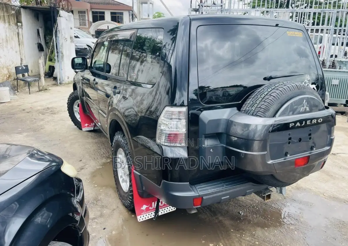 Mitsubishi Pajero 2007 Silver