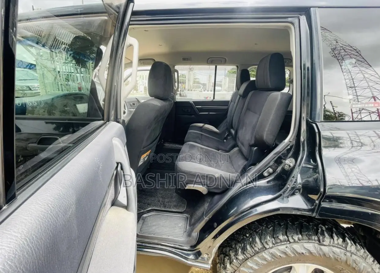 Mitsubishi Pajero 2007 Silver