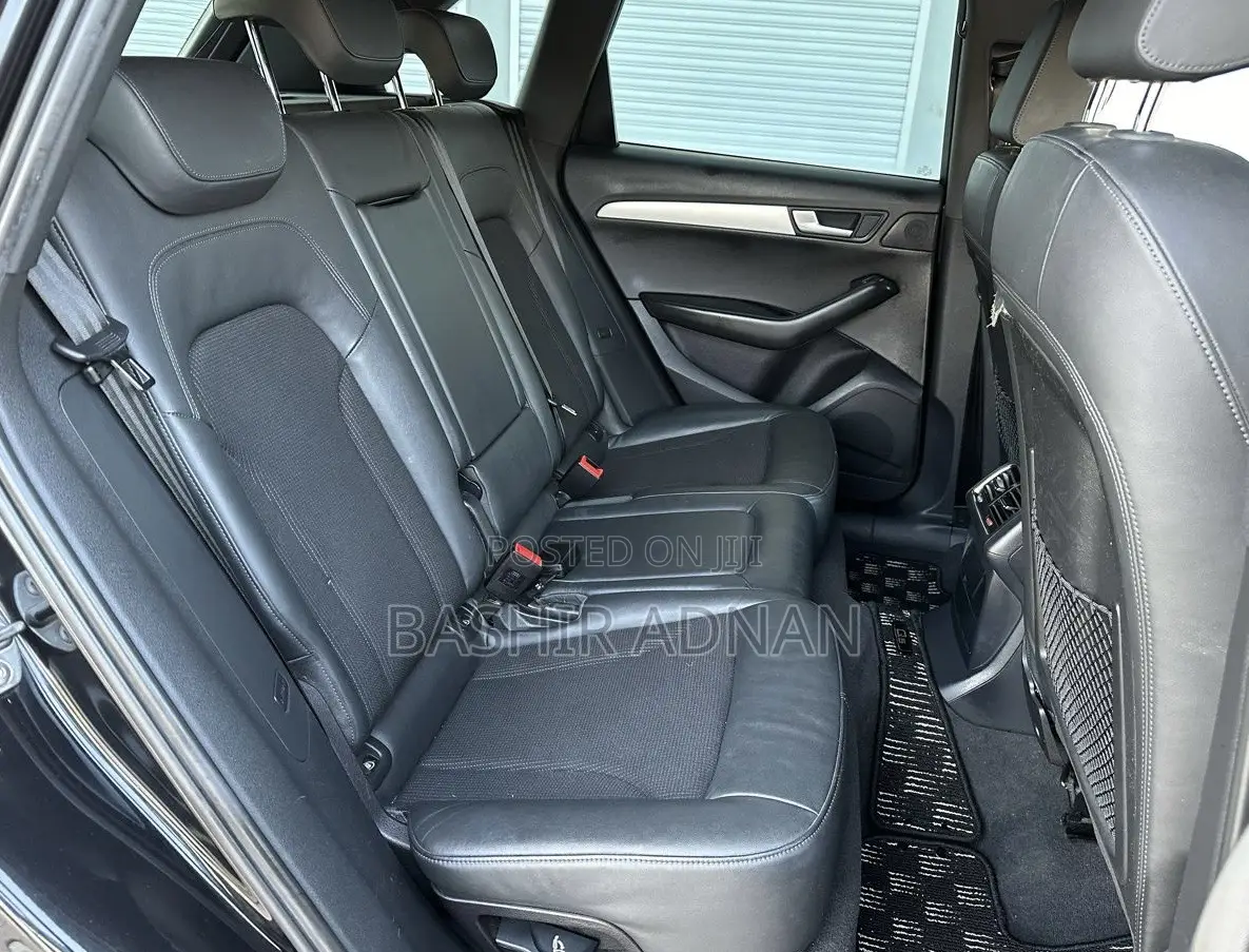Audi Q5 2010 Black