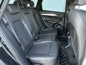 Audi Q5 2010 Black