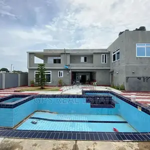 7bdrm House in Mbweni, Kinondoni for sale
