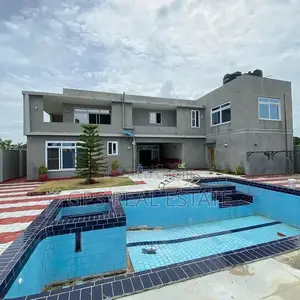 7bdrm House in Mbweni, Kinondoni for sale