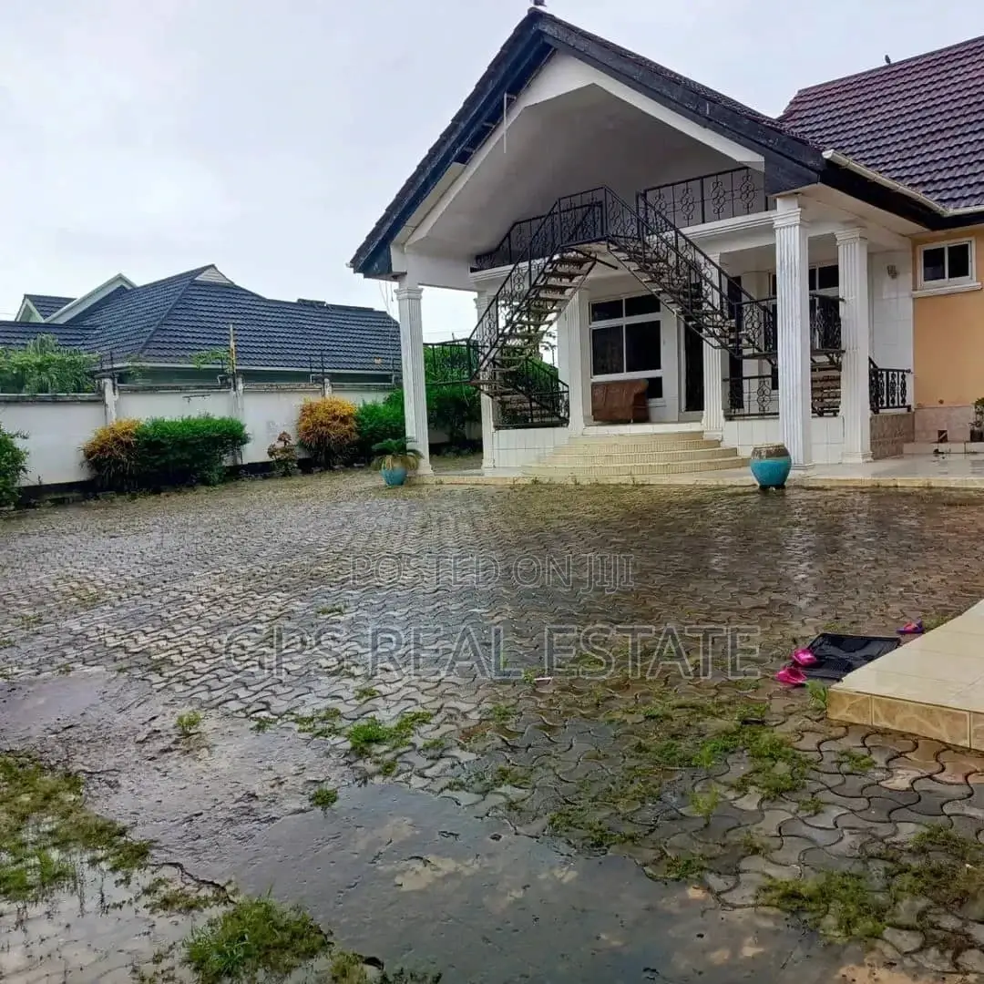 6bdrm House in Tegeta Wazo, Kinondoni for sale